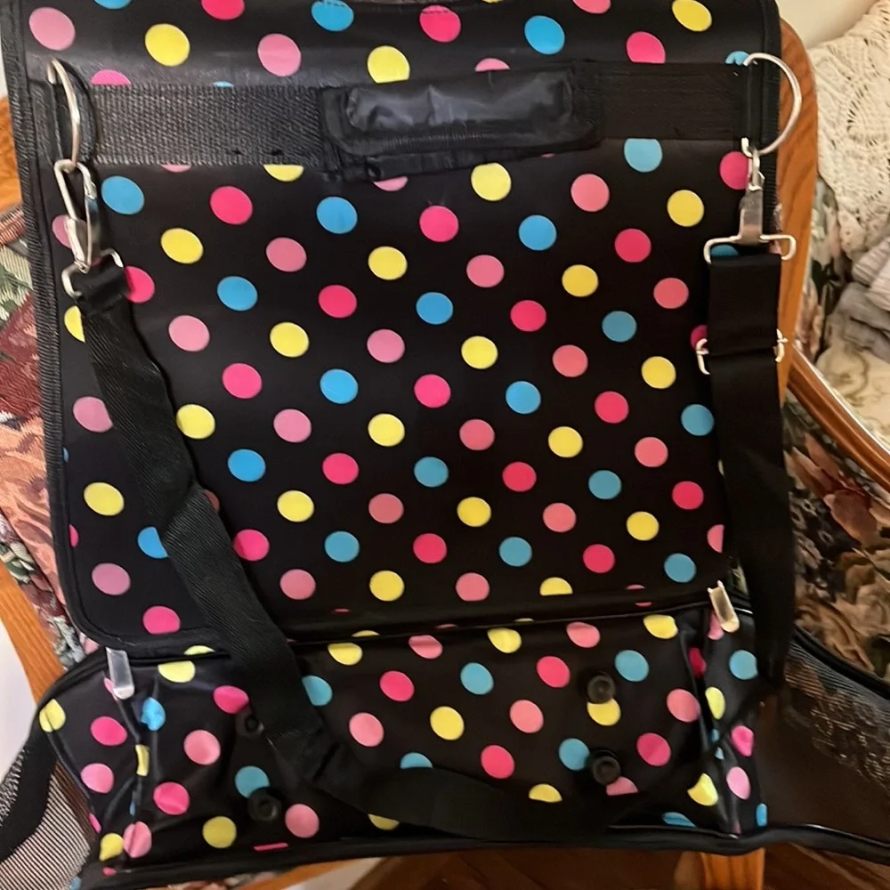 Polka dot pet carrier